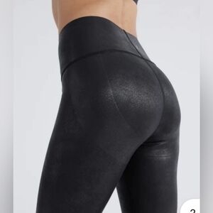 Knix faux leather black leggins size Large